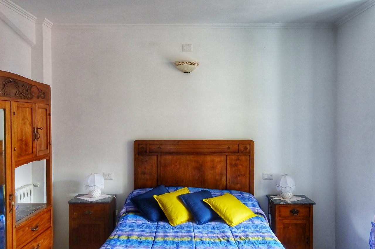 Bed And Breakfast Le Quattro Stagioni Neirone Dış mekan fotoğraf